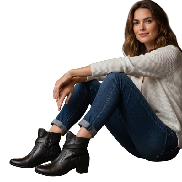 ECCO Black Leather Heeled Ankle Boots • Sz 7–7.5 • Ankle Harness Booties - Picture 12 of 12